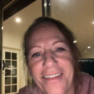 Meet your Posher, Mel